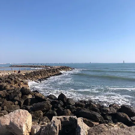 Chez Vanessa - Superbe T2 Proche De La Mer Avec Parking Prive La Grande Motte Extérieur photo